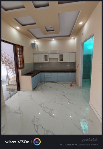 Bedroom in 2 BHK Independent House at Jankipuram Extension – for Sale