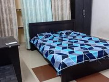 Bedroom in 2 BHK Builder Floor at Gomti Nagar – for Rent