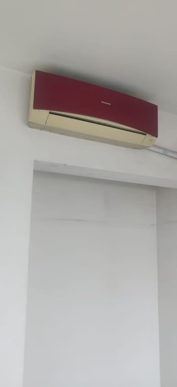 Master Bedroom in 3 BHK Apartment at Kalpataru Parkcity Sunrise, Kolshet Road – for Rent