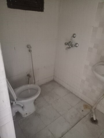 Bathroom in 2 BHK Builder Floor at Gomti Nagar – for Rent