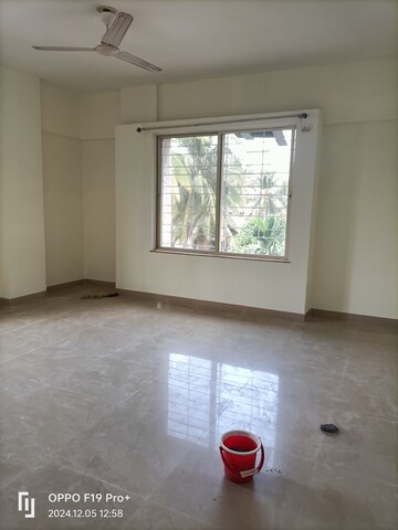Room in 1 BHK Apartment at Karve Nagar – for Sale
