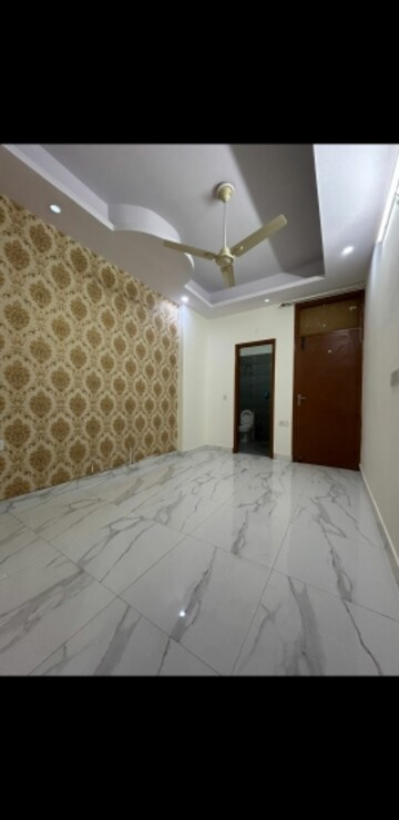 Bedroom in 2 BHK Builder Floor at Kanha Apartments Indirapuram, Shakti Khand 2 – for Sale