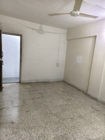 Room in 1 BHK Apartment at Siddharth Nagar Phase 1, Aundh – for Rent