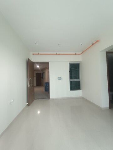 Room in 2 BHK Apartment at Kalpataru Immensa B, Kolshet Road – for Sale