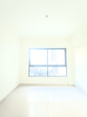Room in 2 BHK Apartment at Kalpataru Immensa B, Kolshet Road – for Sale