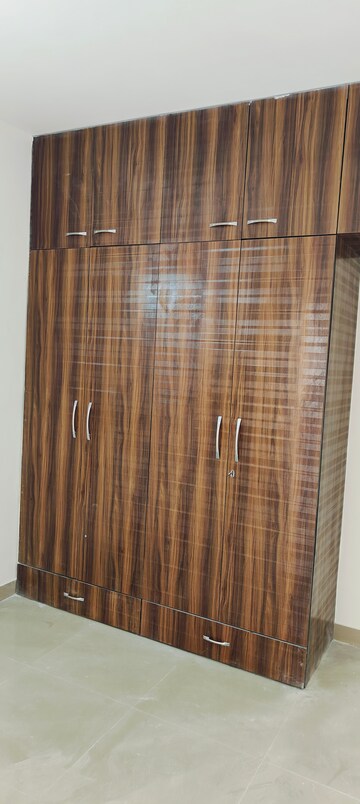 Furnished Amenities in 3 BHK Apartment at Dhoot Time Residency, Sector 63 – for Rent