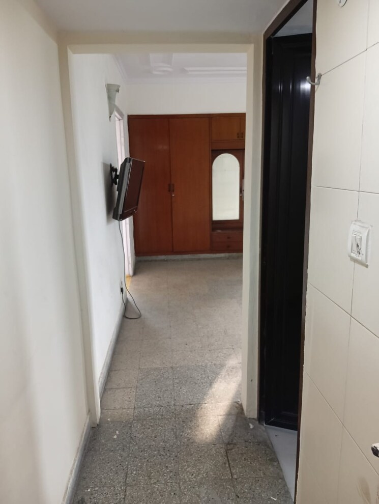 Room, ip extension 3 Bedroom 1600 Sq.Ft. Apartment In Ip Extension Delhi 8092108