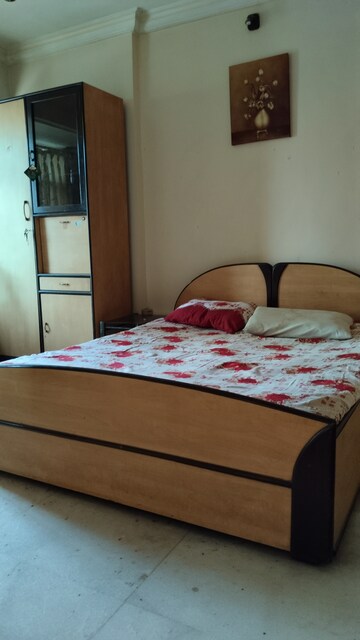 Bedroom in 3 BHK Apartment at Reputed Hrishikesh Apartment, Prabhadevi – for Rent