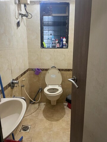 Bathroom in 1.5 BHK Apartment at Padmavati Trikutta Towers CHS, Powai – for Rent
