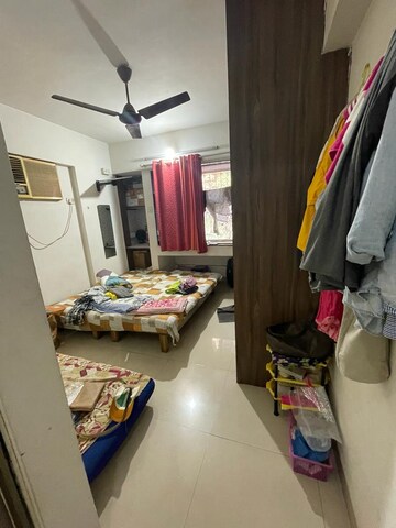 Furnished Amenities in 1.5 BHK Apartment at Padmavati Trikutta Towers CHS, Powai – for Rent