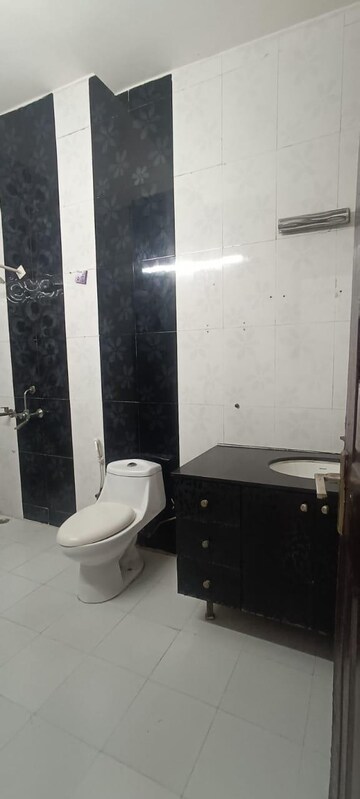 2 BHK Builder Floor For Rent in RWA Apartments Sector 41, Sector 41
