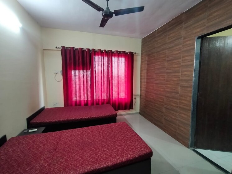 Bedroom, powai Pg For Girls In Powai 8092176