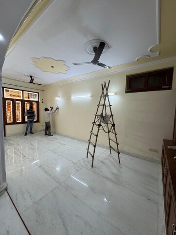 Master Bedroom in 3 BHK Builder Floor at Greater Kailash Part 3 – for Rent
