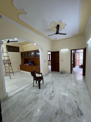 Bedroom in 3 BHK Builder Floor at Greater Kailash Part 3 – for Rent