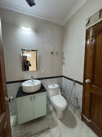 Bathroom in 3 BHK Builder Floor at Greater Kailash Part 3 – for Rent