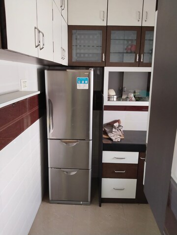Furnished Amenities in 2 BHK Apartment at Manek Complex , Sector 28 – for Rent