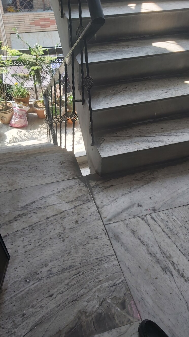 undefined, mayur vihar 3.5 Bedroom 1050 Sq.Ft. Builder Floor In Mayur Vihar Delhi 8092248