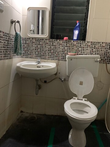 Bathroom in 2 BHK Apartment at Sea Breeze Tower, Nerul – for Rent