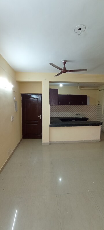 Furnished Amenities in 2 BHK Apartment at Piyush Heights, Sector 89 – for Rent