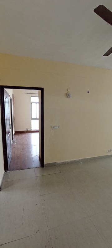 Furnished Amenities in 2 BHK Apartment at Piyush Heights, Sector 89 – for Rent