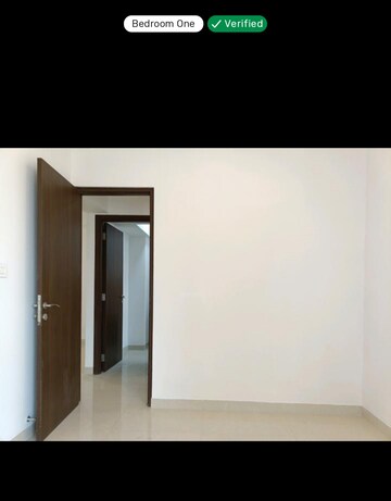 Room in 2 BHK Apartment at Sunteck City Avenue 1, Goregaon West – for Rent