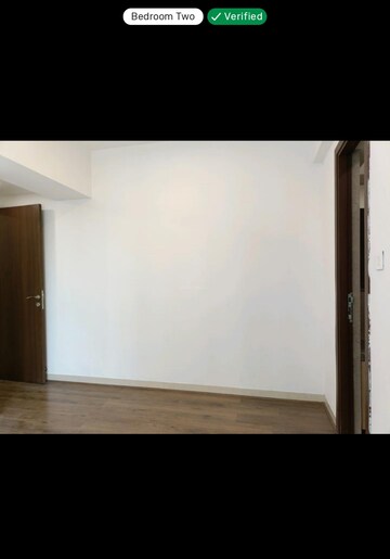 Room in 2 BHK Apartment at Sunteck City Avenue 1, Goregaon West – for Rent