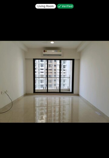 Room in 2 BHK Apartment at Sunteck City Avenue 1, Goregaon West – for Rent