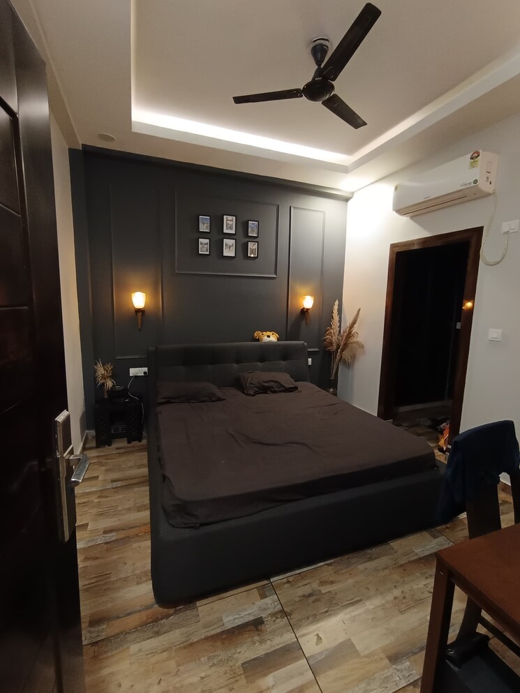 Living Room, sector 70 3.5 Bedroom 112 Sq.Mt. Villa In Sector 70 Noida 8092340