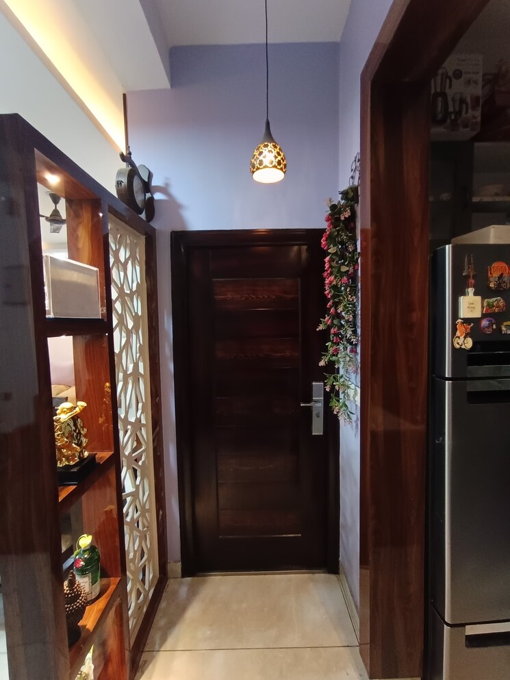 undefined, sector 70 3.5 Bedroom 112 Sq.Mt. Villa In Sector 70 Noida 8092340