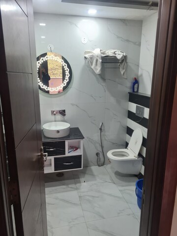 Bathroom in 4 BHK Villa at Sector 50 – for Rent
