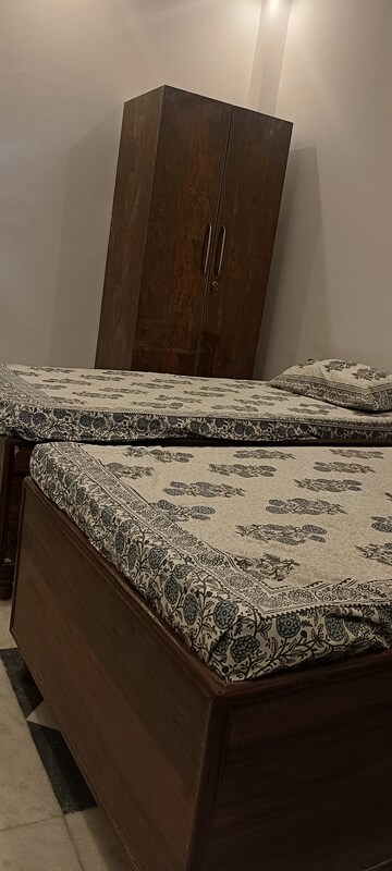Bedroom in 3 BHK Villa at Sector 41 – for Rent