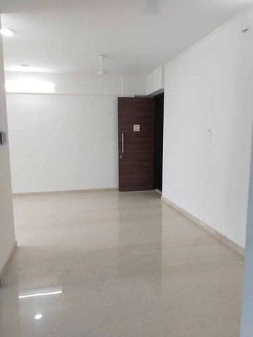 Room in 2 BHK Apartment at Rajesh Raj Infinia, Malad West – for Rent