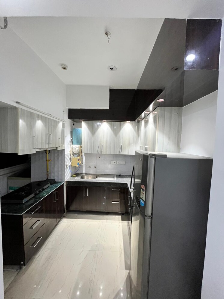 Kitchen, kalpataru-vista 3 Bedroom 3000 Sq.Ft. Apartment In Sector 128 Noida 8092398