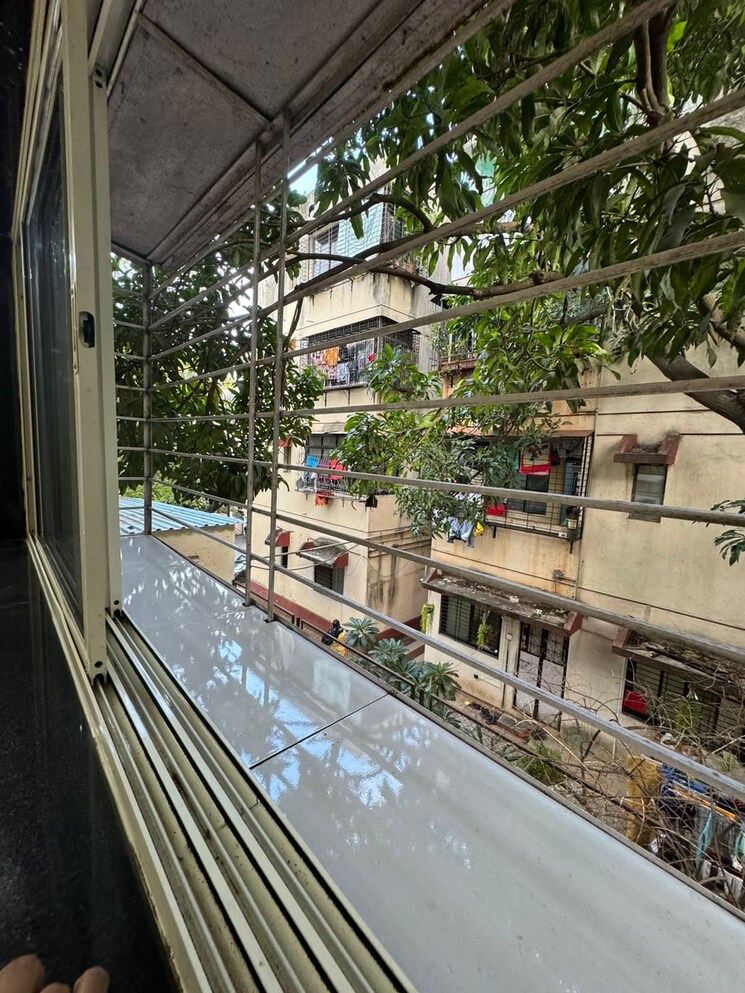 Balcony, raheja-vistas-phase-ii 3 Bedroom 1555 Sq.Ft. Apartment In Mohammadwadi Pune 8092402