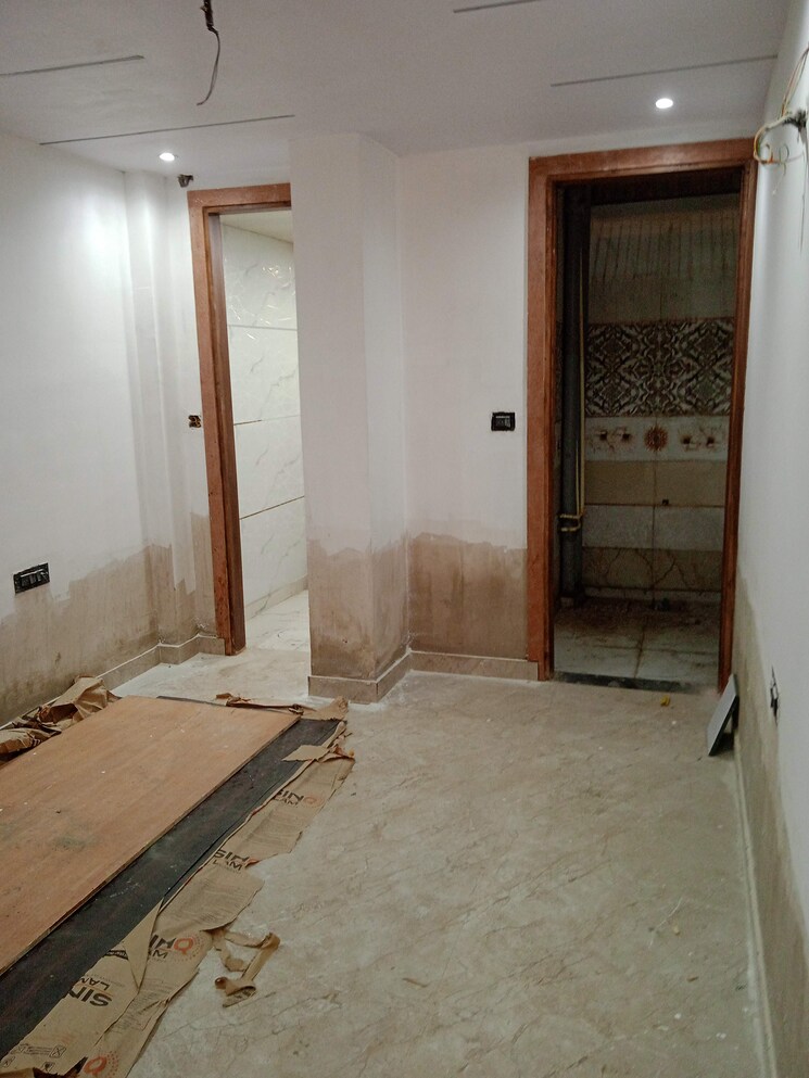 Room, rajendra nagar sector 4 4 Bedroom 200 Sq.Yd. Builder Floor In Rajendra Nagar Sector 4 Ghaziabad 8092424