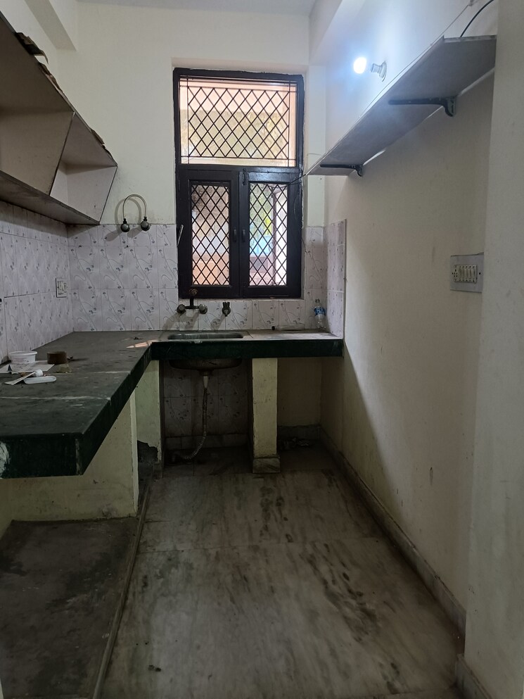 Kitchen, sector 47 3 Bedroom 112 Sq.Mt. Villa In Sector 47 Noida 8092437