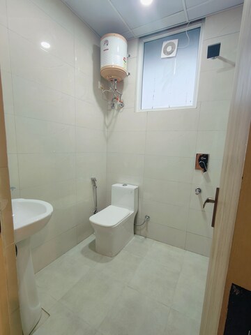 Bathroom in 2 BHK Builder Floor at Ansal Sushant Lok I, Sector 43 – for Rent