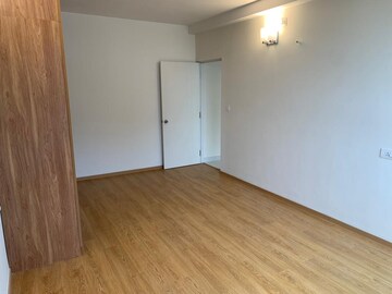 Room in 2 BHK Apartment at Mantri Lithos, Thanisandra – for Sale