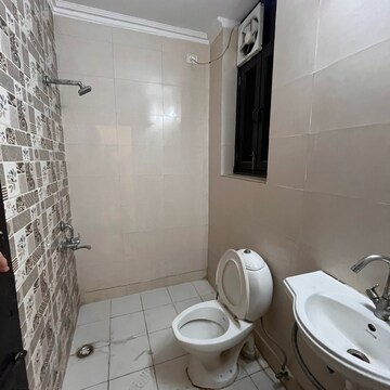 Bathroom in 2 BHK Builder Floor at Sushant Lok 2, Sector 56 – for Rent