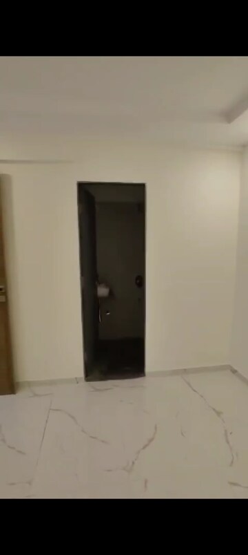 Room in 1 BHK Apartment at Kaveri CHS Ghatkopar, Ghatkopar East – for Rent