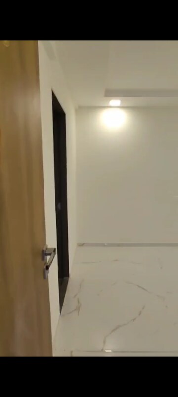 Furnished Amenities in 1 BHK Apartment at Kaveri CHS Ghatkopar, Ghatkopar East – for Rent