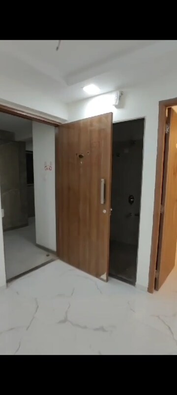 Building Lobby in 1 BHK Apartment at Kaveri CHS Ghatkopar, Ghatkopar East – for Rent