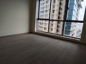 Room in 3 BHK Apartment at Sunteck City Avenue 1, Goregaon West – for Rent