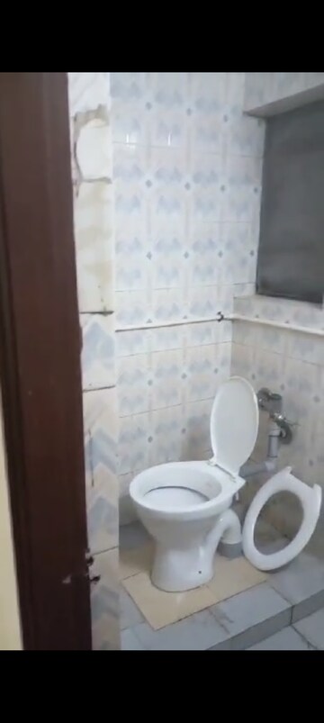 Bathroom in 1 BHK Apartment at Everest Gardens CHS, Ghatkopar East – for Rent