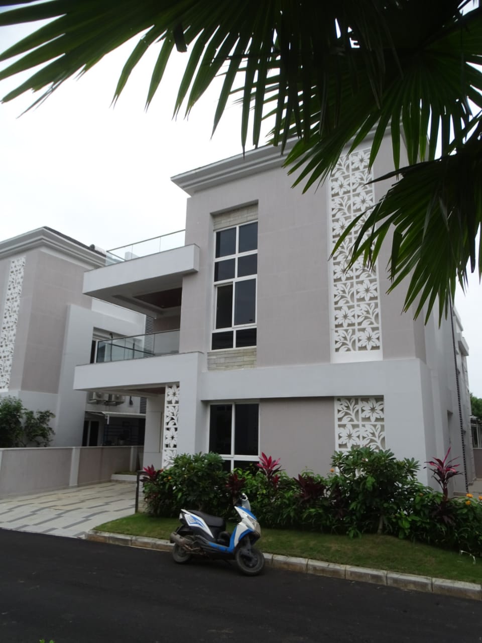 4 BHK + Pooja Room 4200 Sq.Ft. Villa in Jayabheri The Meadows