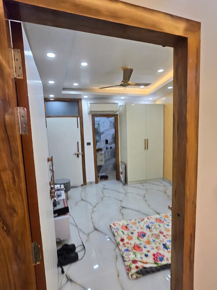 Bedroom, zakir nagar 3 Bedroom 900 Sq.Ft. Apartment In Zakir Nagar Delhi 8092623