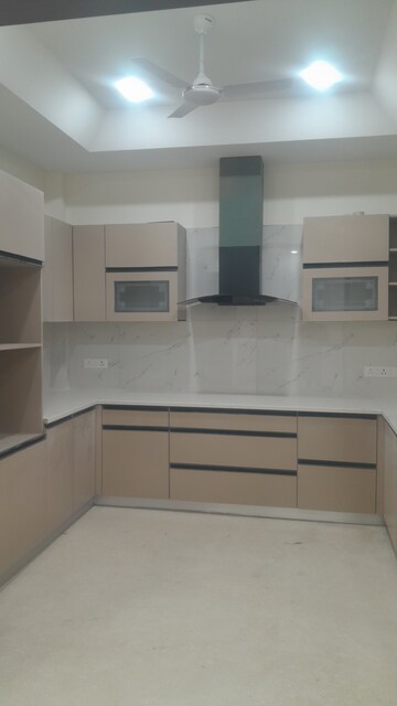 4 BHK Builder Floor For Rent in Unitech South City II, Sector 50