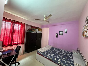 Bedroom in 2 BHK Apartment at Bora Ville, Kharadi – for Rent