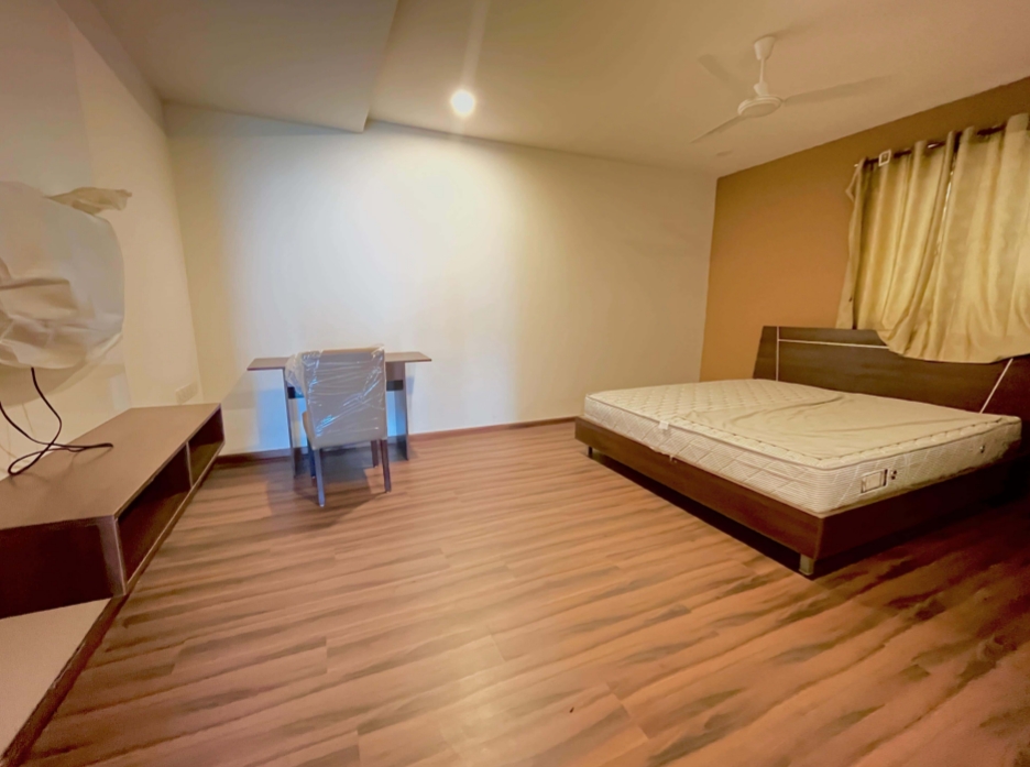 3 BHK + Pooja Room,Extra Room Apartment For Sale in Golf Edge
