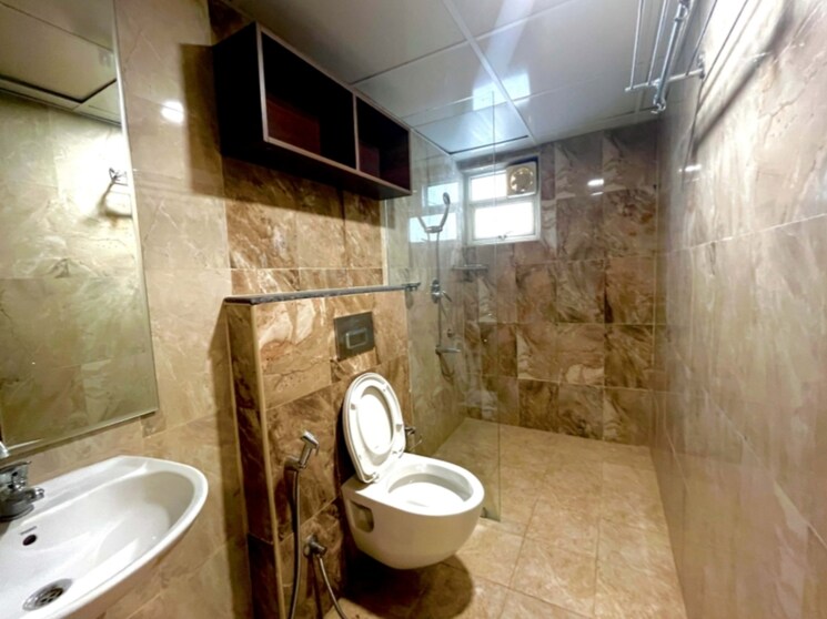 Bathroom, golf-edge 3 Bedroom 3625 Sq.Ft. Apartment In Gachibowli Hyderabad 8092657